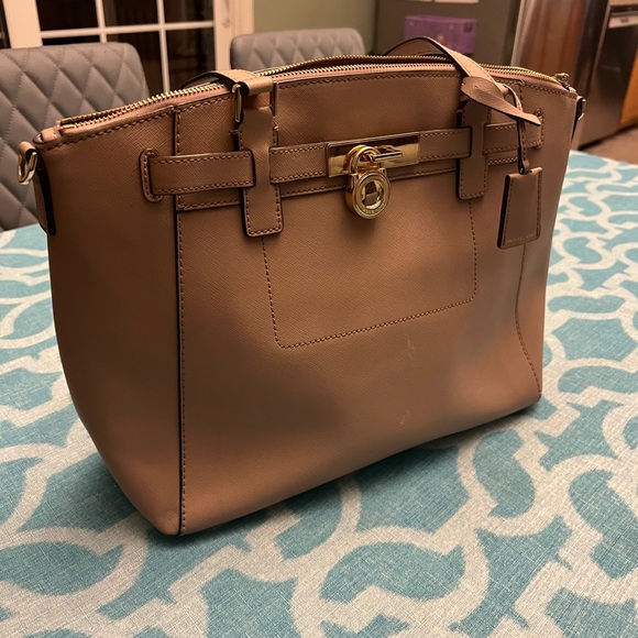 Michael Kors Handbags - Michael Kors Purse